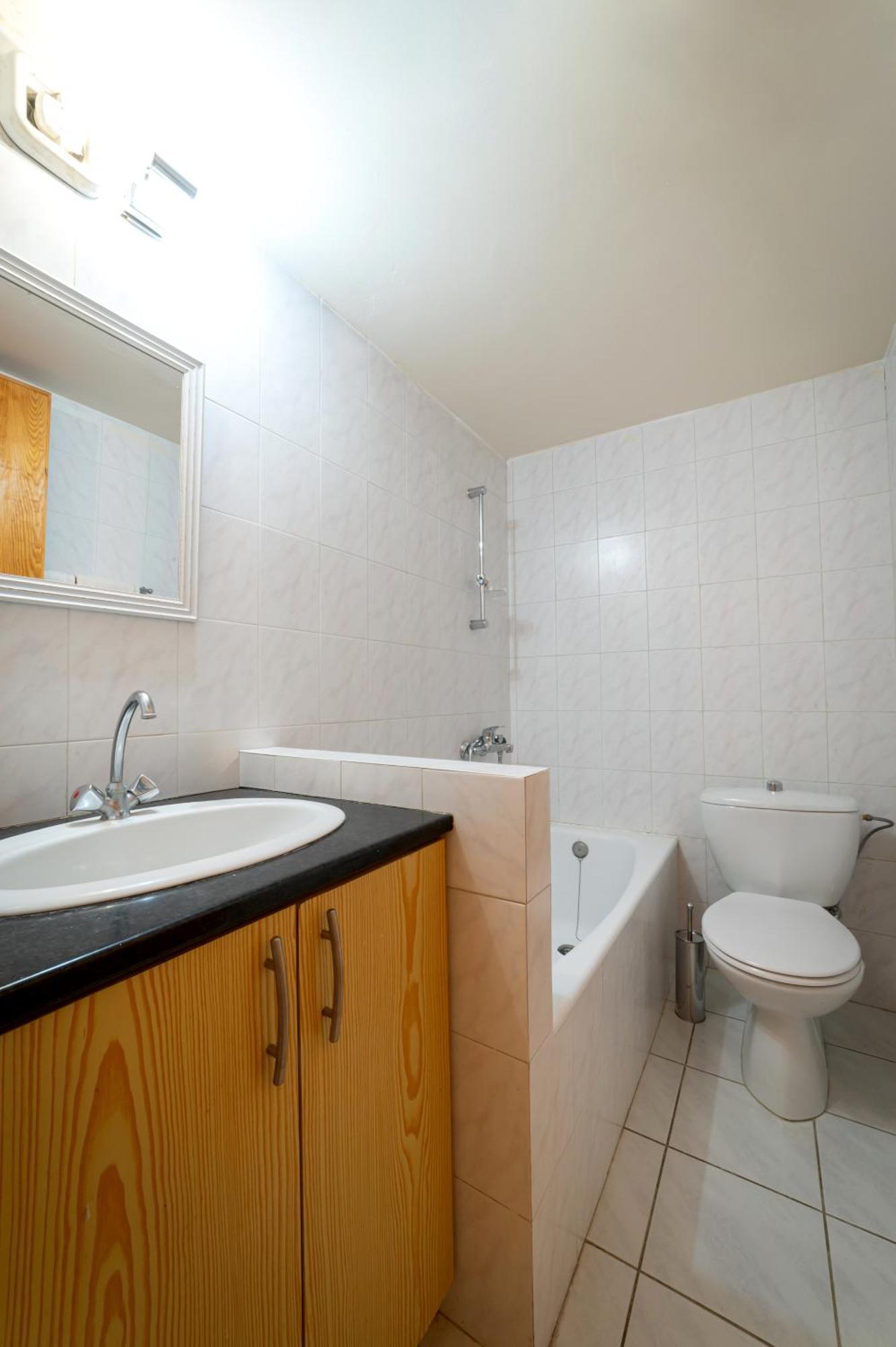 Hubstay - Hillside In Platres