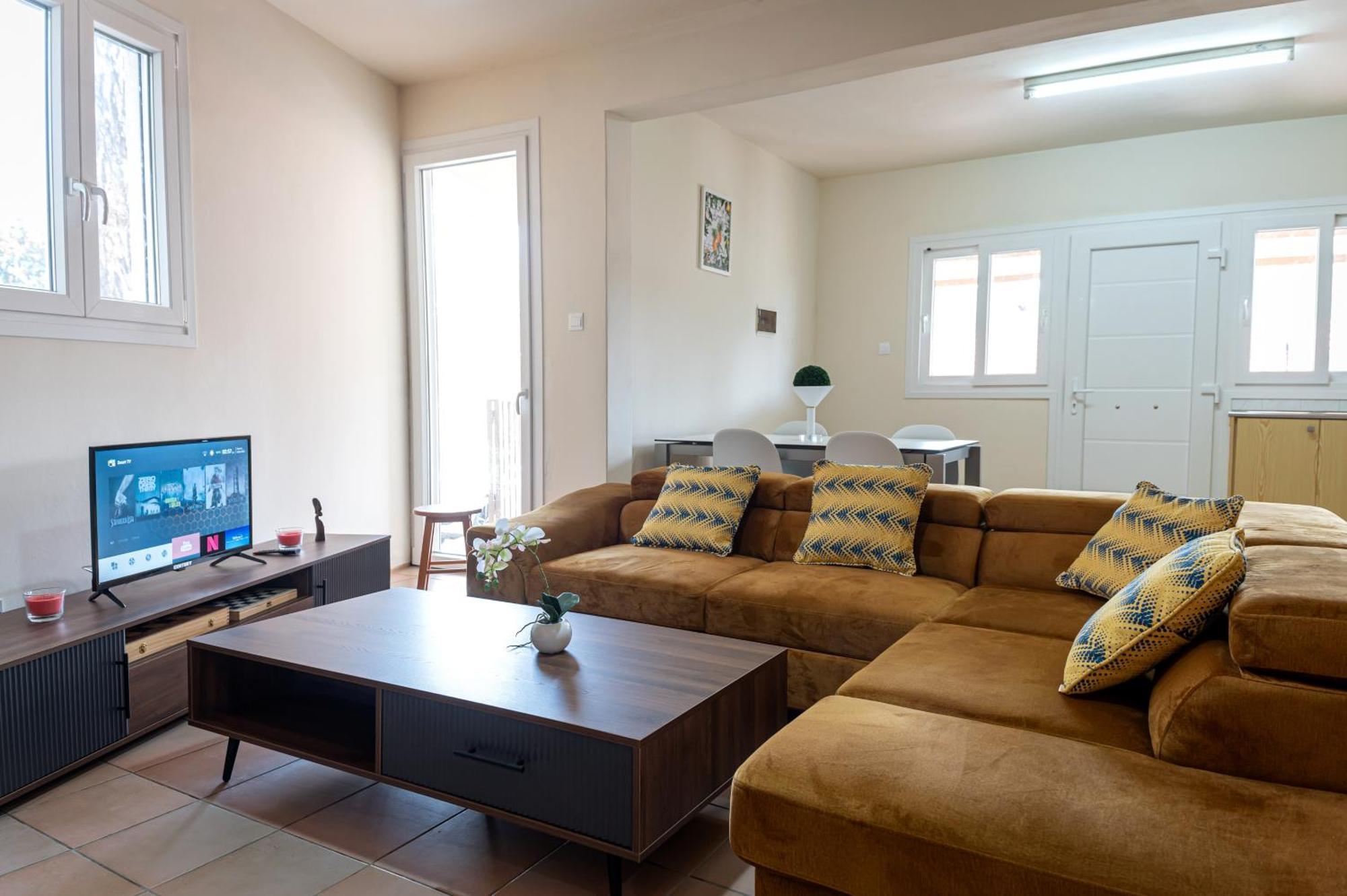 Holiday home Hubstay - Hillside In