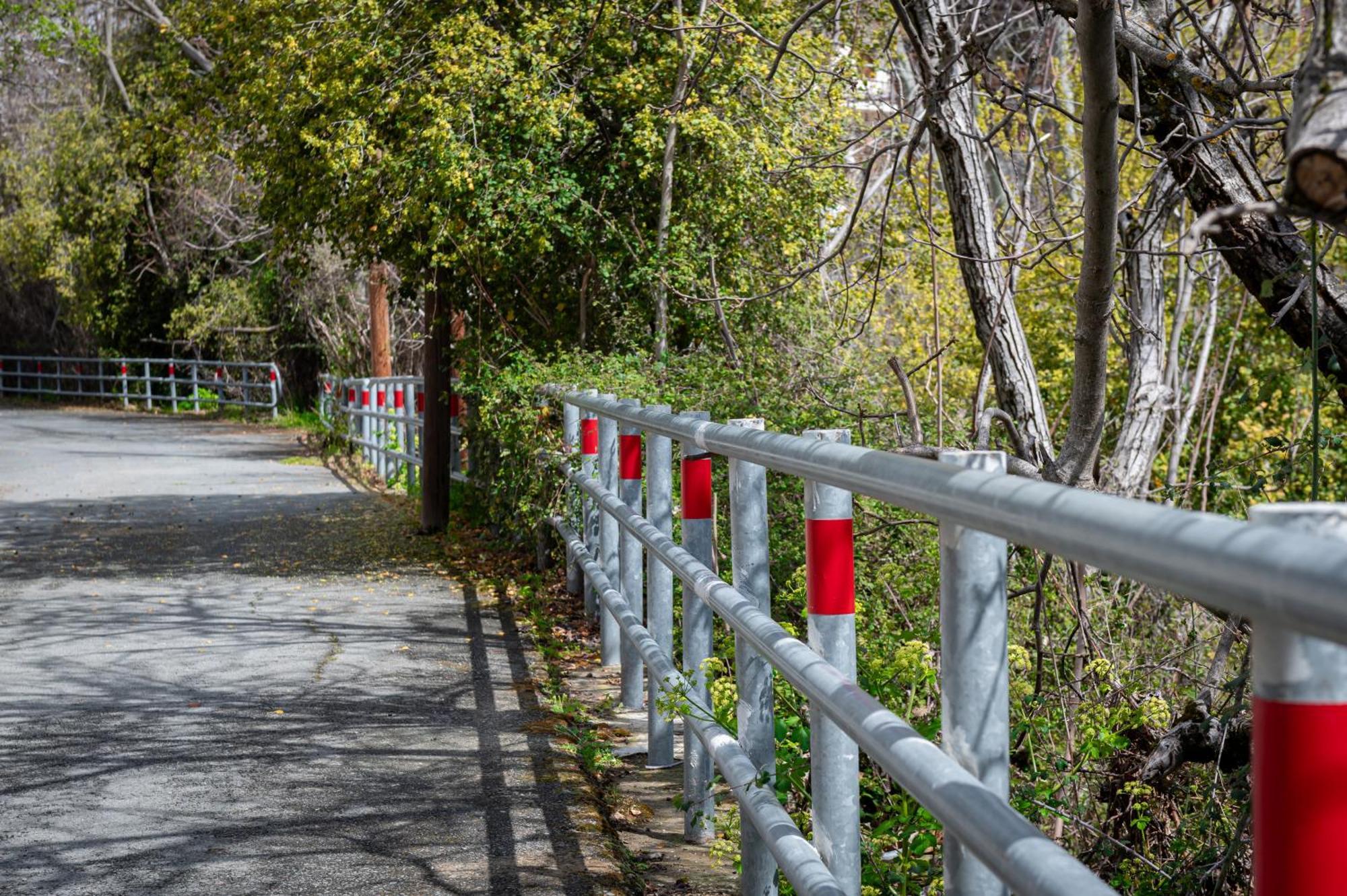 Hubstay - Hillside In Platres